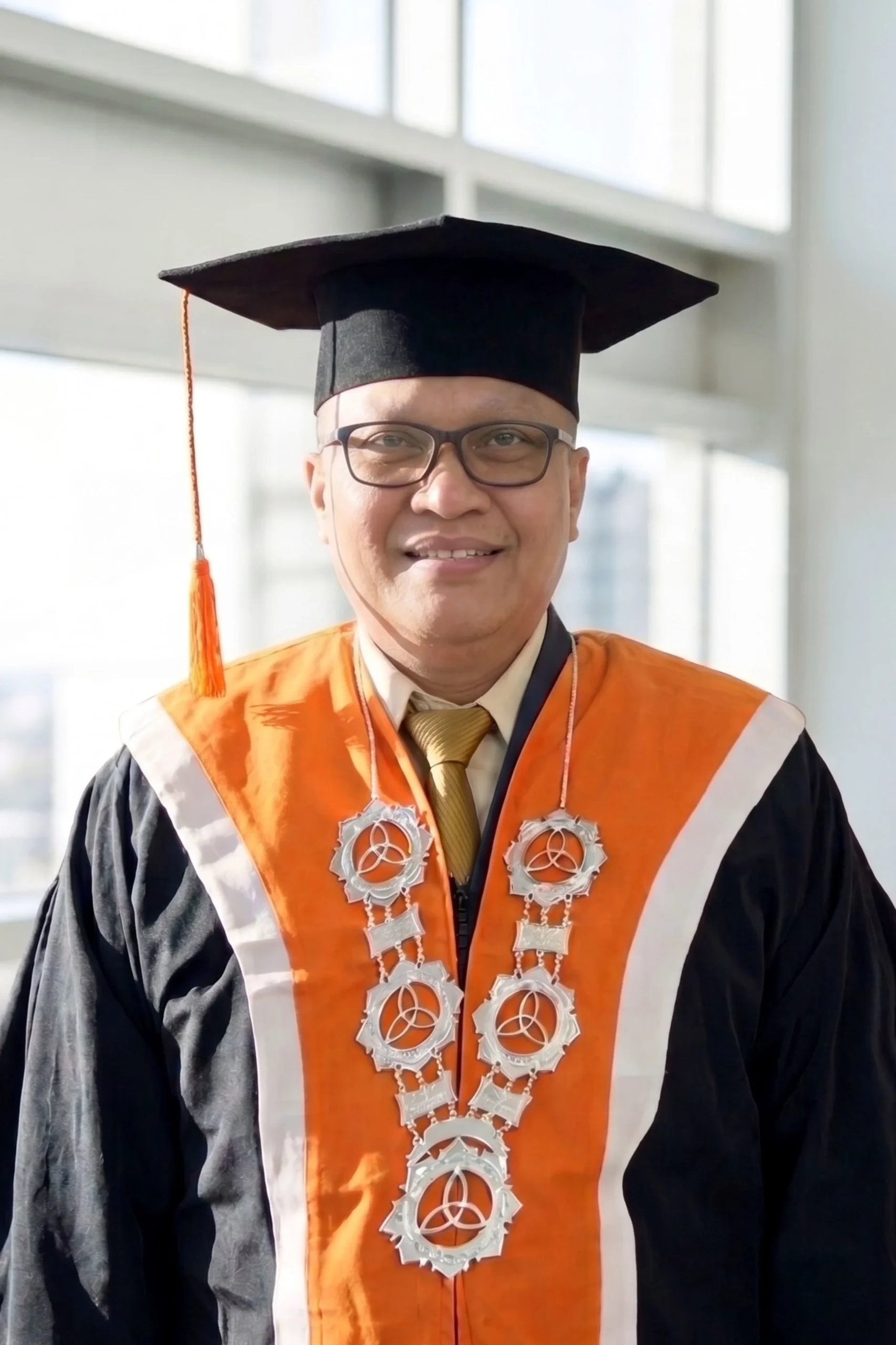 Dekan FEB UNR
